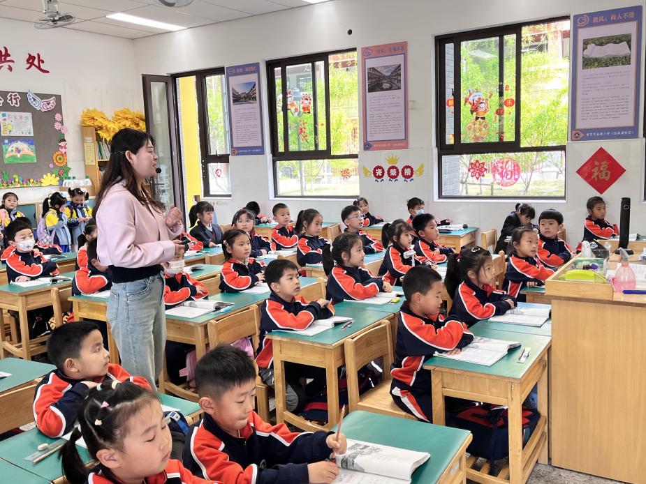 幼小衔接入校园，携手共育伴成长——金陵小学（仙林湖校区）与幼儿园幼小科学衔接交流活动（七）_html_23ba73a6.jpg