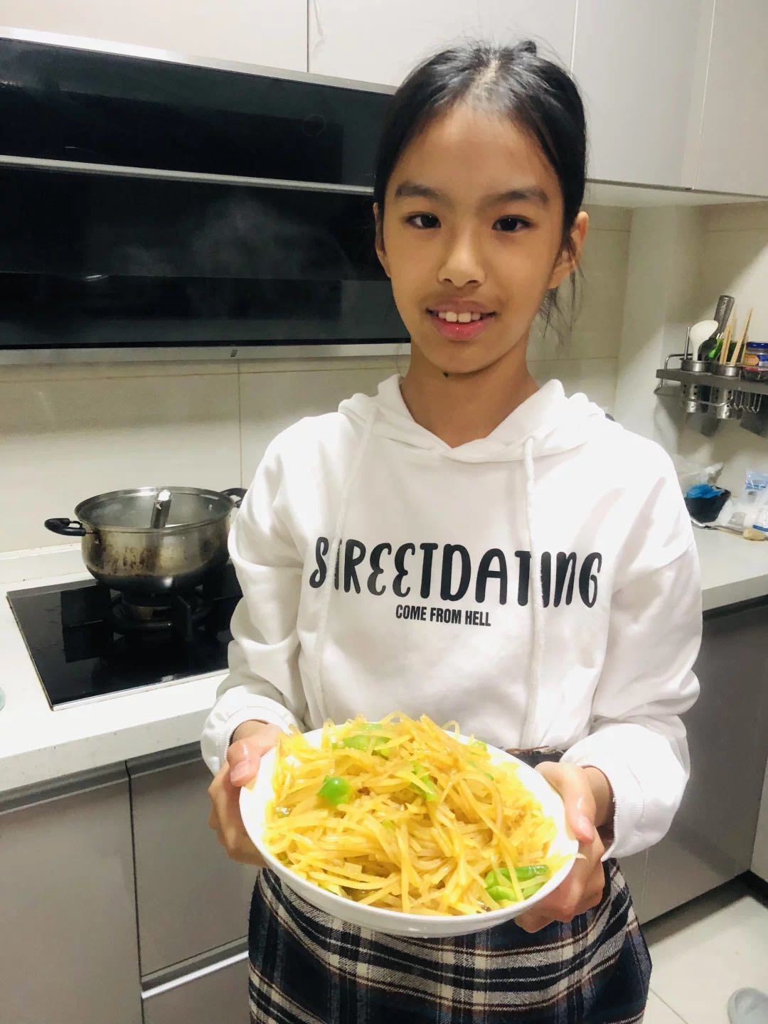 【博学广志】劳动践于行，美德润于心_html_3a351f56.jpg