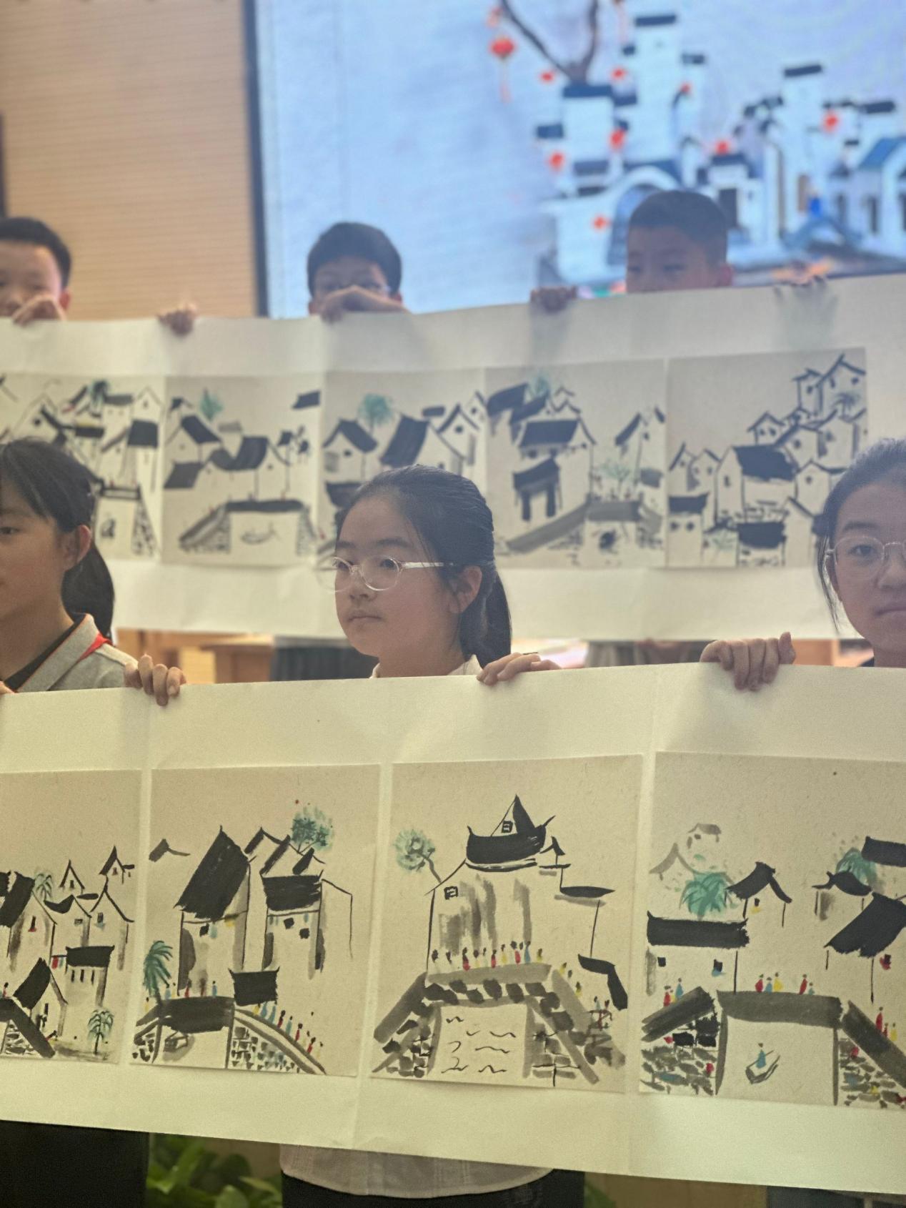 “小得盈满 江南韵味”——栖霞区小学美术教研活动之水墨印染艺术大单元课程展示_html_m7ee496f9.jpg