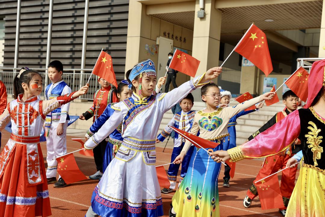 【博学广志】阳光下运动  节气里成长——金小广志路2022-2023学年第二学期春季运动会_html_400e365a.jpg