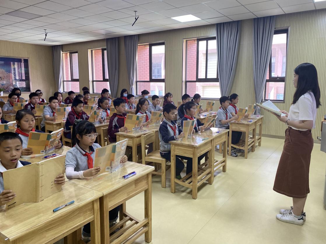 【湖畔光影】古文研读促成长，文言学习明道理——金陵小学（仙林湖校区）语文组校本教研（8）_html_m4102ab0a.jpg