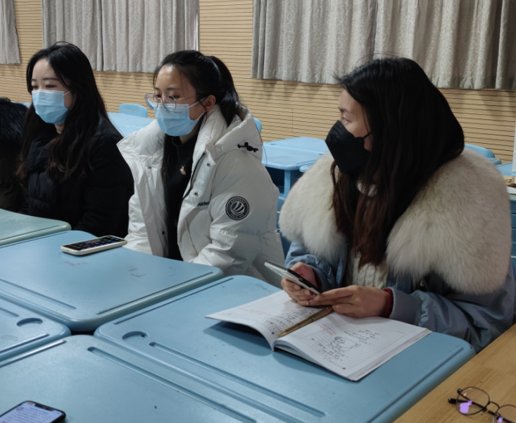 【博学广志】沙龙凝聚智慧 交流促进成长 ——金小广志美术组校本主题研讨沙龙活动（九）_html_m5249bbcc.png