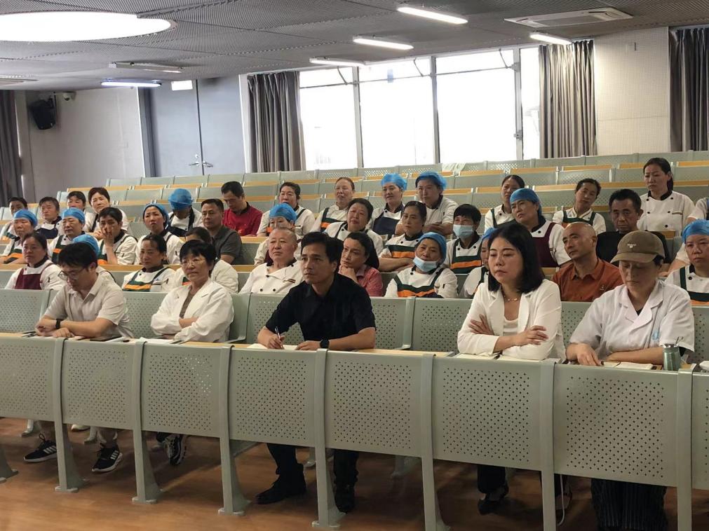 【湖畔·共佑安全】筑牢校园舌尖防线 守护师生“食品安全”——南京市金陵小学仙林湖校区召开食堂食品安全专题会议_html_79812949.jpg
