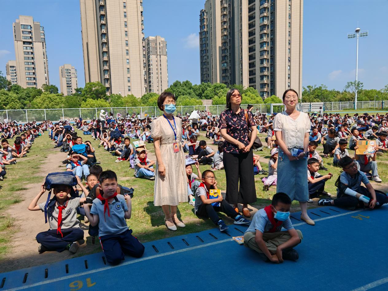 【湖畔·协同育人】规范引领促提升，科学共育助成长——金陵小学（仙林湖校区）6月专项督导_html_m33285e2e.jpg