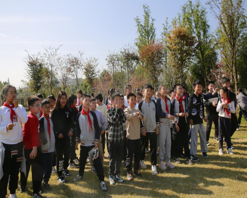 【湖畔·学生活动】探秘农场 劳动“趣”秋游——金陵小学（仙林湖校区）五年级秋季综合实践活动_html_m349846f6.jpg
