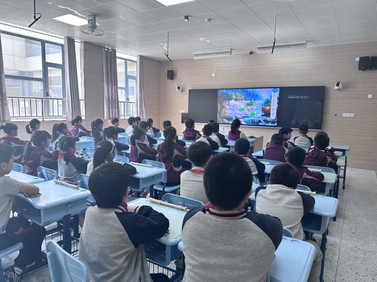 【博学广志】“音”为有你，“乐”在其中———记广志路音乐组校本研修（2）_html_494b7084.jpg