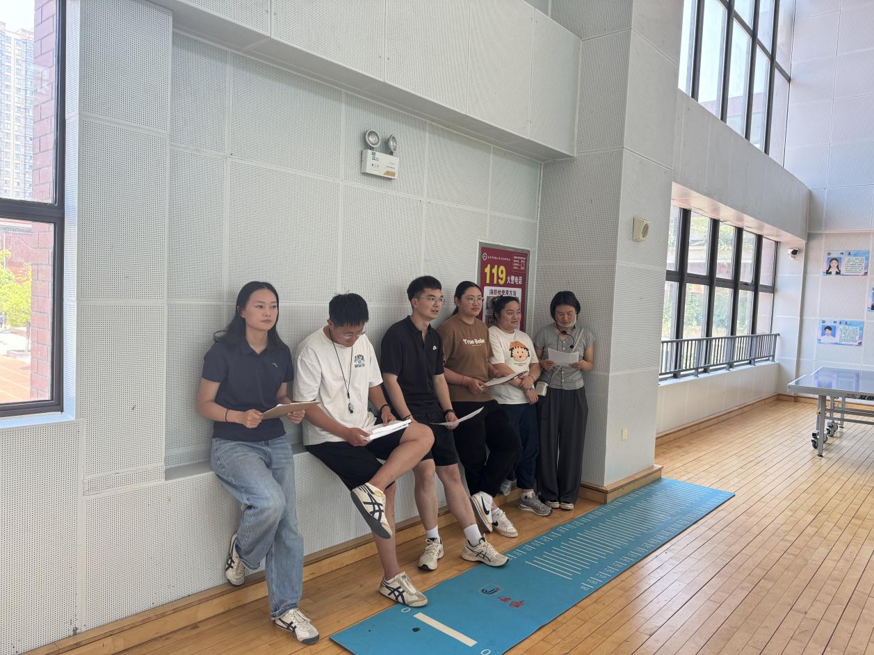 【湖畔·童化课堂】展体育课堂风采，以研促教共成长——体育校本研修之课例探讨（20）_html_15522eb5.jpg