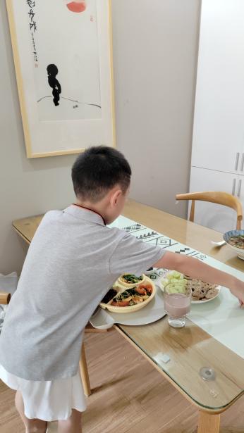 夏日齐劳动，愉悦伴暑程——劳动特色作业展示（1）2023级7班 殷榜_html_m1925c652.jpg