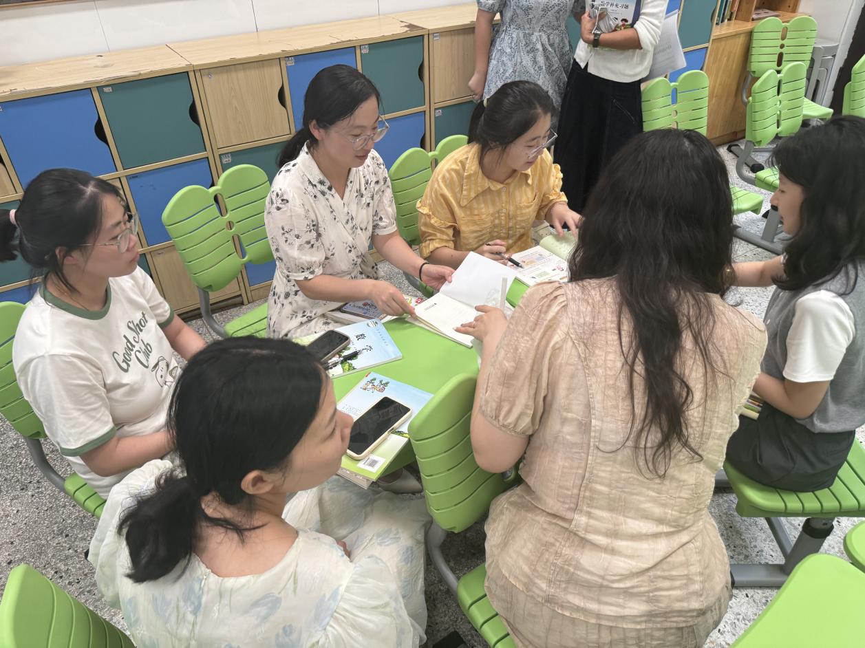 开学谋新篇，教研聚合力——记数学组新学期校本研修_html_6a7dd91d.jpg
