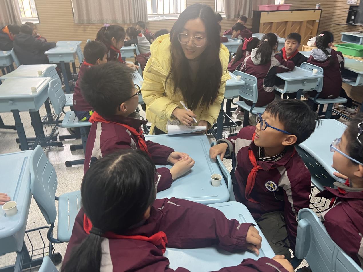 【博学广志】以研促教，共同进步——金陵小学广志路校区科学组校本教研活动_html_4489de53.jpg