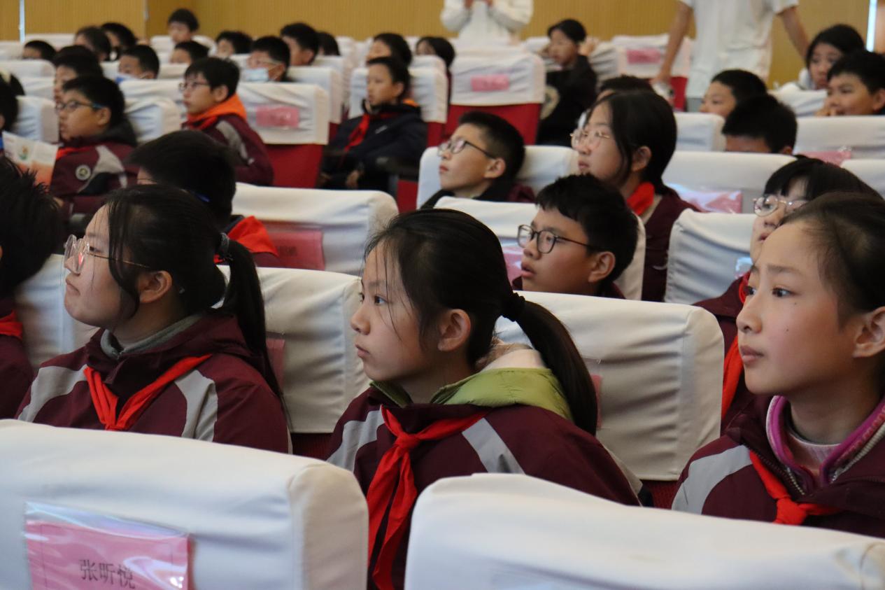 【博学广志】护航正青春，健康不“毒”行——金陵小学广志路校区开展禁毒宣讲活动_html_m7f83a715.jpg
