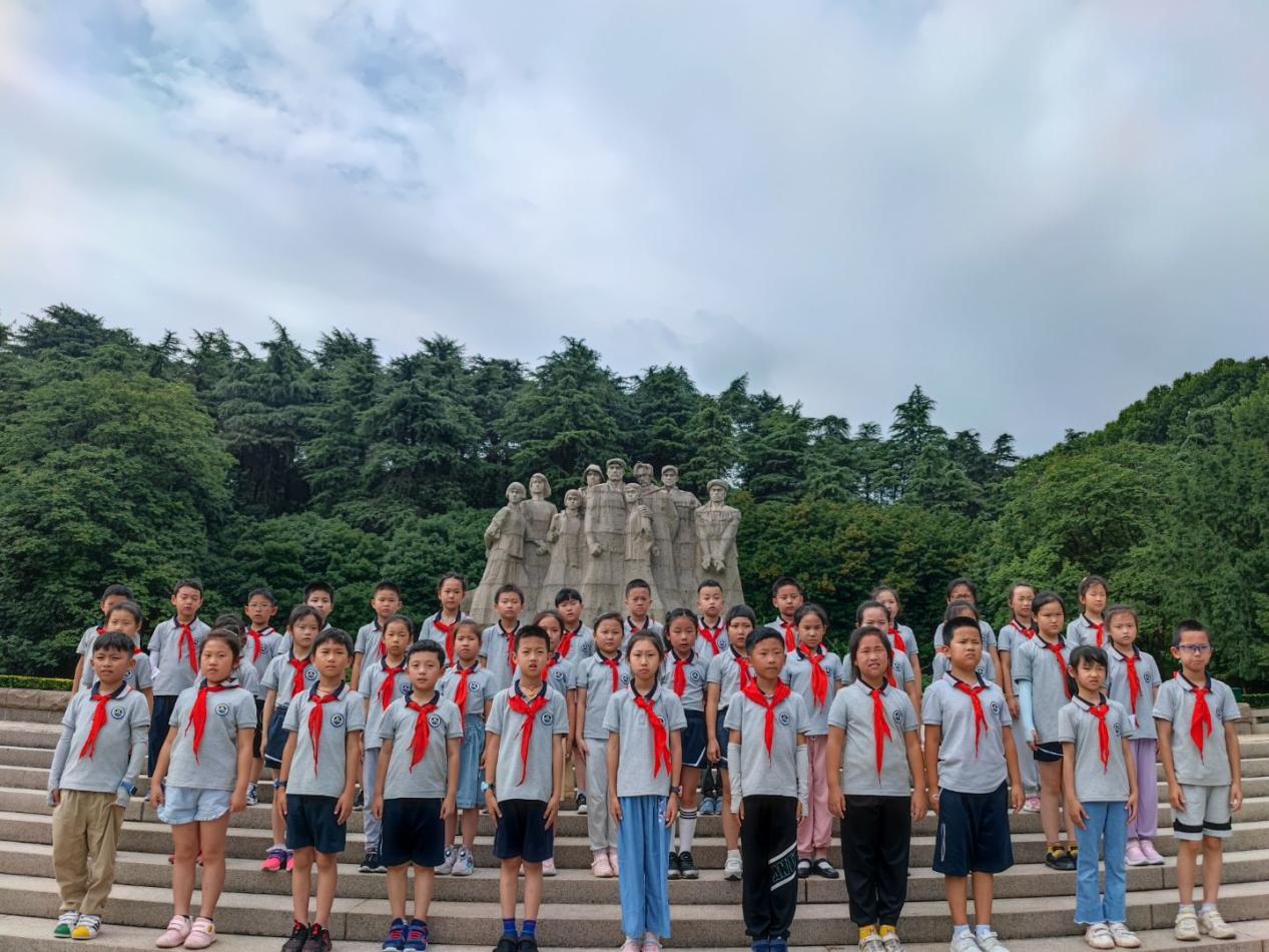 【博学广志】传承红色基因 牢记时代使命——金小广志二年级专题研学活动_html_m695f6aae.jpg