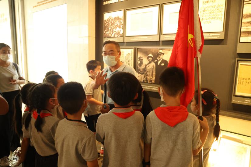 【红领巾寻访】星火燎原少年行 红色基因代代传  —金陵小学广志路校区一6中队寻访活动_html_m29d8c4b6.jpg