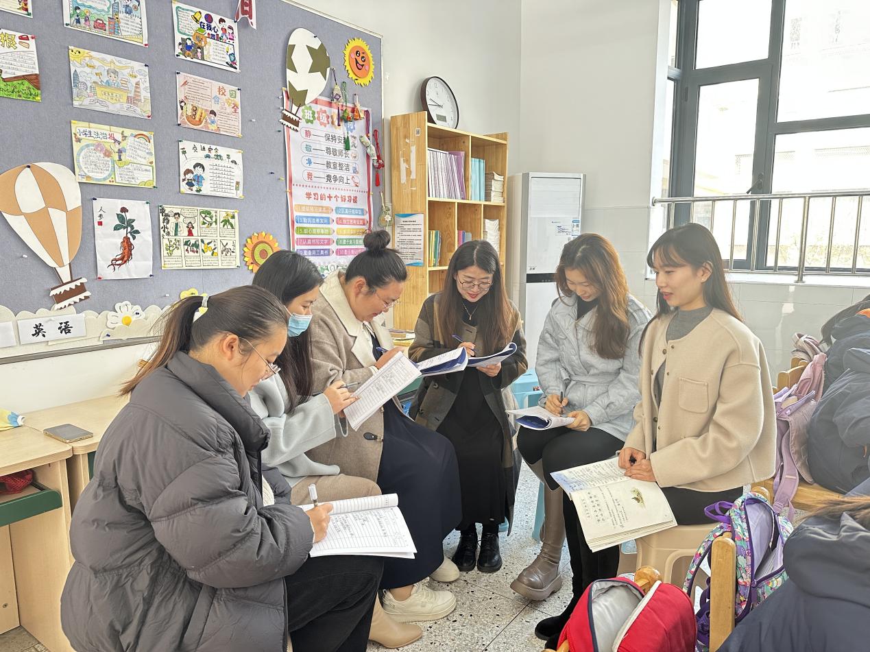 【博学广志】聚焦习作单元，共研教学策略——金陵小学广志路校区四年级语文组教研活动_html_445a2b4d.jpg
