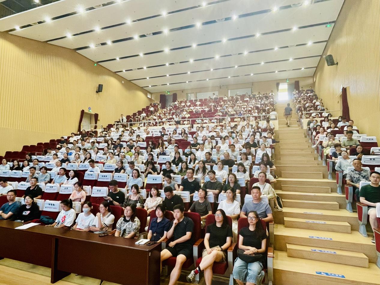 【湖畔&middot;家校共育】家校携手行 共筑成长路——南京市金陵小学（仙林湖校区）举办幼小衔接专题讲座_html_m33d85568.jpg