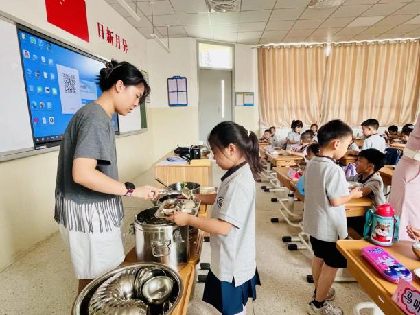 【湖畔·学生活动】迈好成长第一步，快乐启航新旅程——南京市金陵小学（仙林湖校区）2025级一年级新生入学培训_html_m84b50aa.jpg