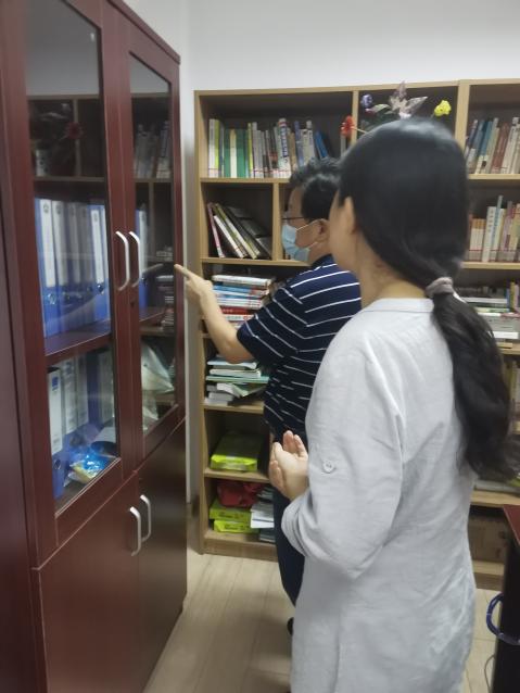 【湖畔光影】责任督学进校园，促进文明城市创建_html_23f9a156.jpg