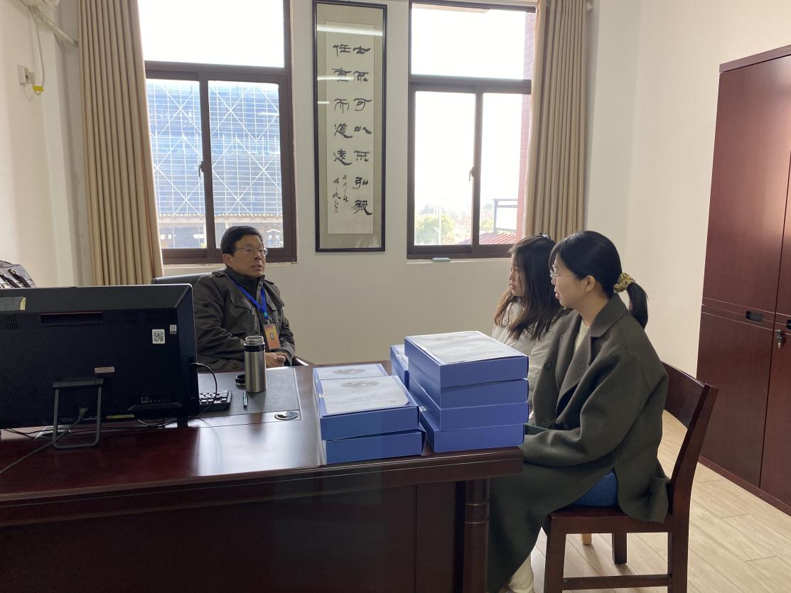 【湖畔光影】立高尚师德 树文明师风——记金陵小学（仙林湖校区）迎接师德师风专项工作督导检查_html_349e2551.jpg