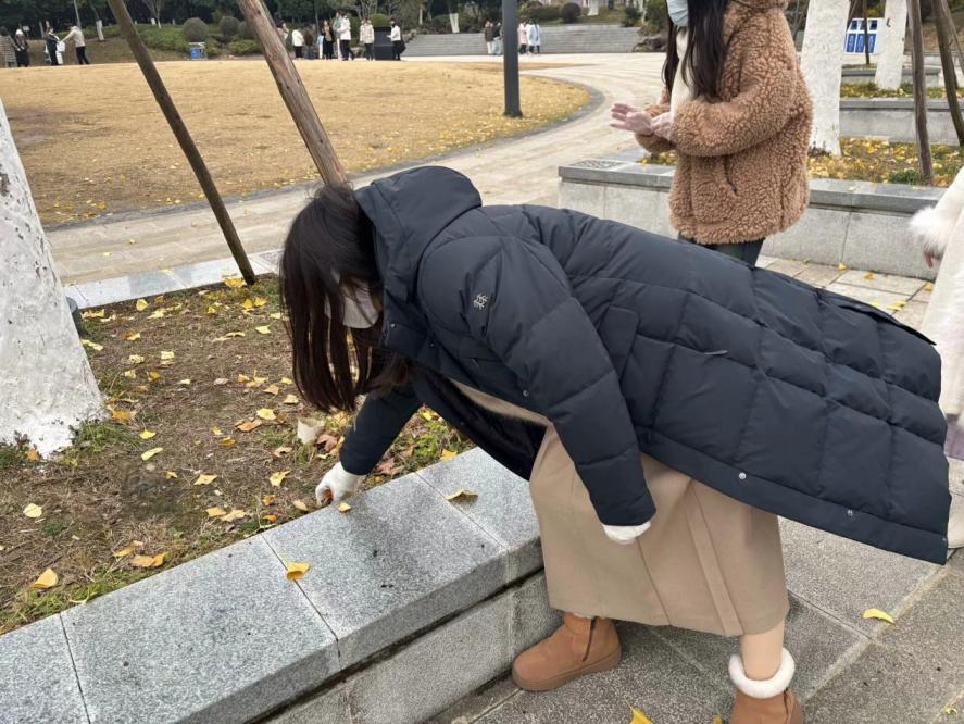 【湖畔·团员活动】“助力绿色环保 践行志愿公益”——金陵小学（仙林湖校区）主题团日活动_html_m4306e6c4.jpg