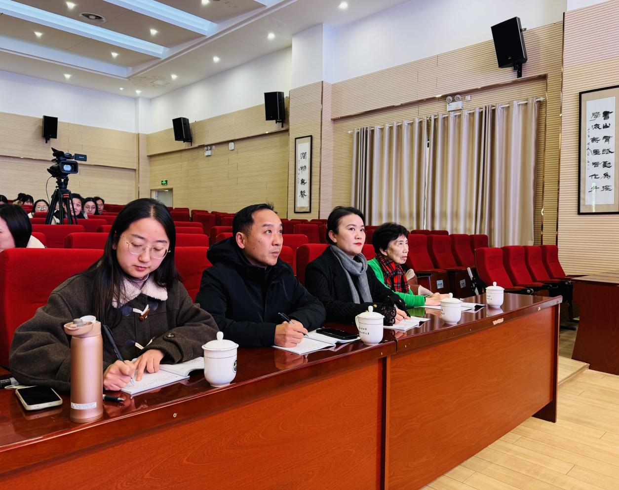 “美育童心，乐享音乐”——栖霞区小学音乐金陵好课堂教学研讨_html_m40b6b495.jpg