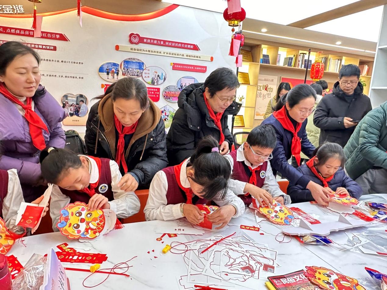 【湖畔·学生活动】书香致远 阅见未来——南京市金陵小学与仙林湖社区联合开展元宵节主题阅读活动_html_m5f6f2060.jpg
