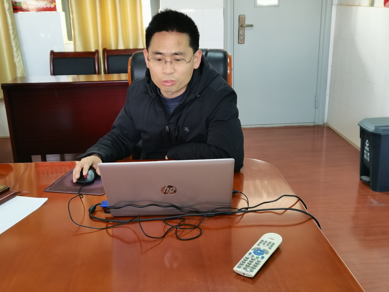 踔厉奋发向未来_html_m6799c5fc.jpg