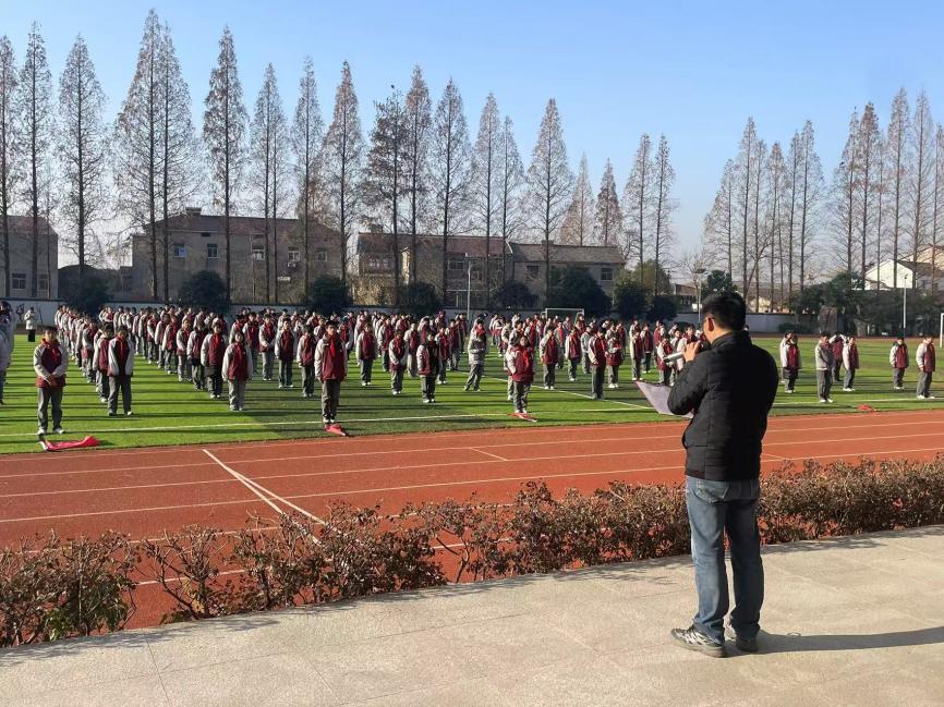 第18周晨会_html_76d33e45.jpg