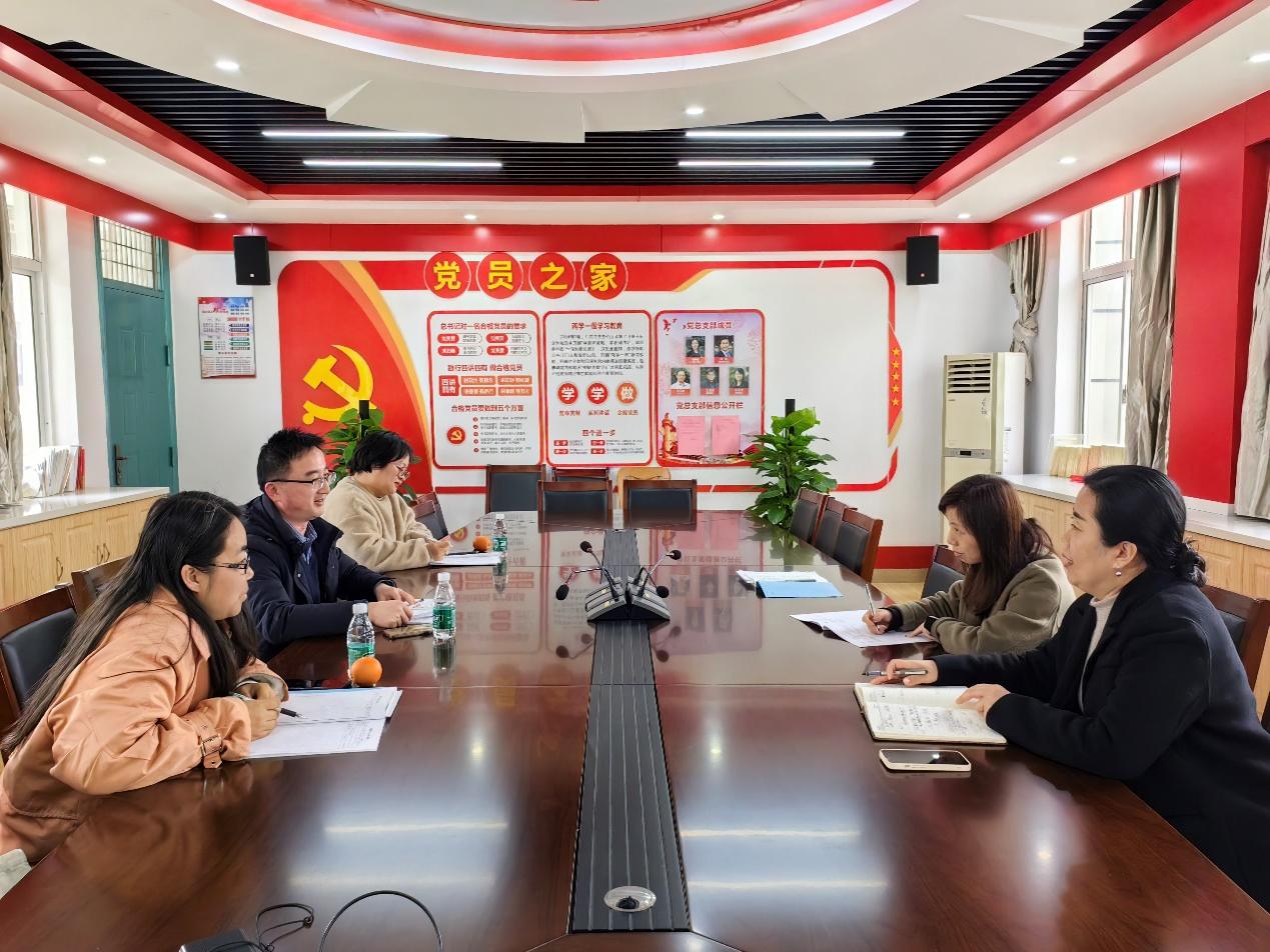 3月26日新闻报道活动纪实_html_2a4142bb.jpg