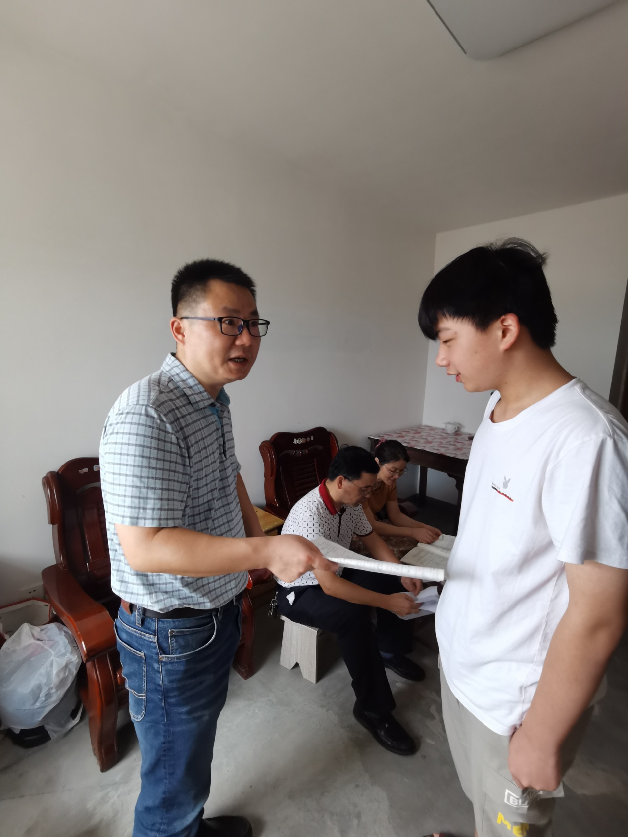 【尊荣营中】开展文明礼仪教育 提升学生文明素养