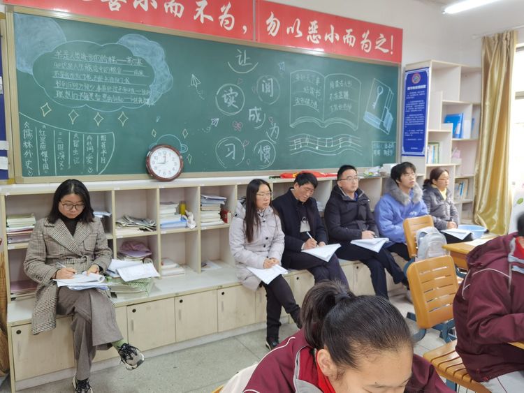 师徒汇报_html_6137ad34.jpg