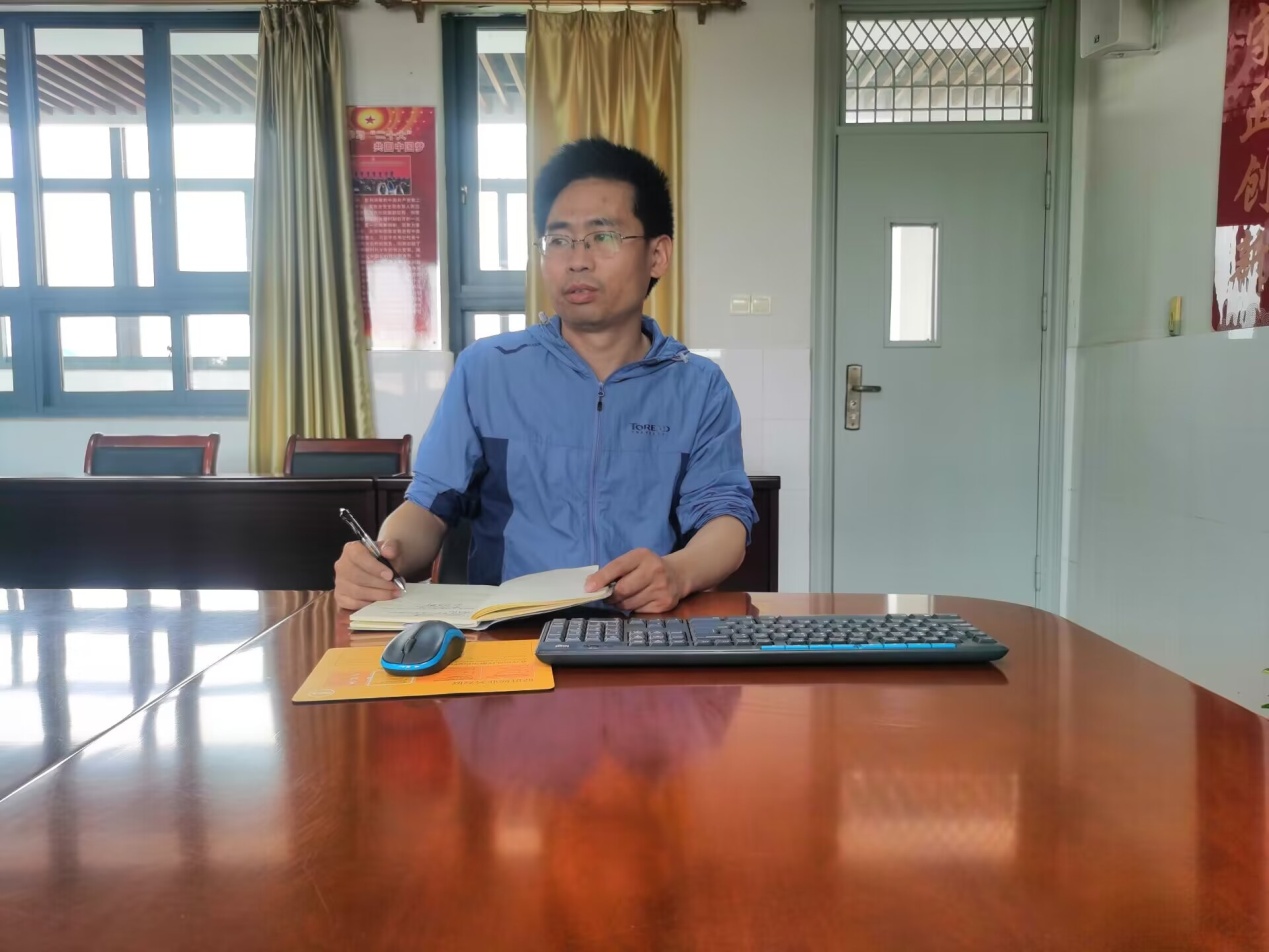 关注心理健康  提高育人水平_html_493a8c06.jpg