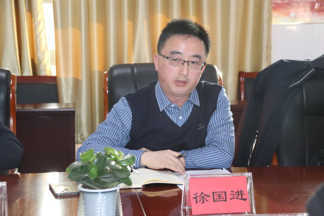 1精准督导明方向 笃行致远再飞跃——校长任期结束综合督导反馈会 (1)_html_6e738eea.jpg
