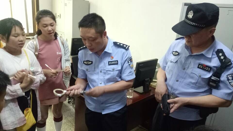 2019.9.27 法制教育基地活动图片_html_53baf684.jpg