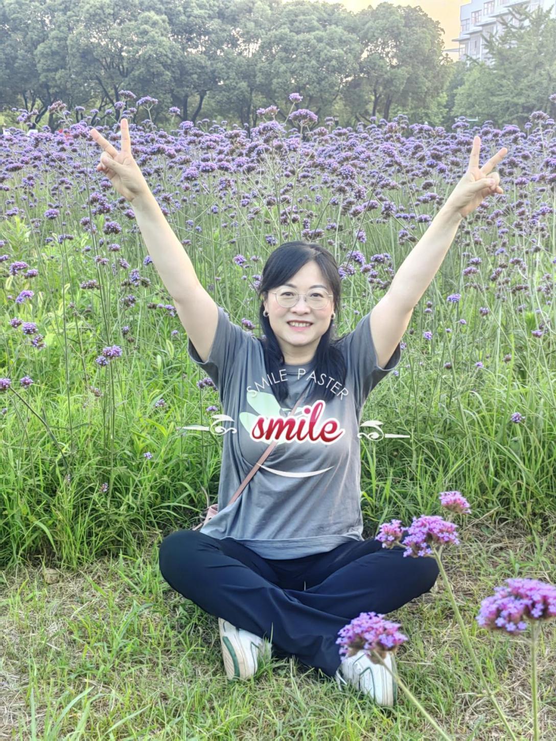 周颖_html_4df76547.jpg