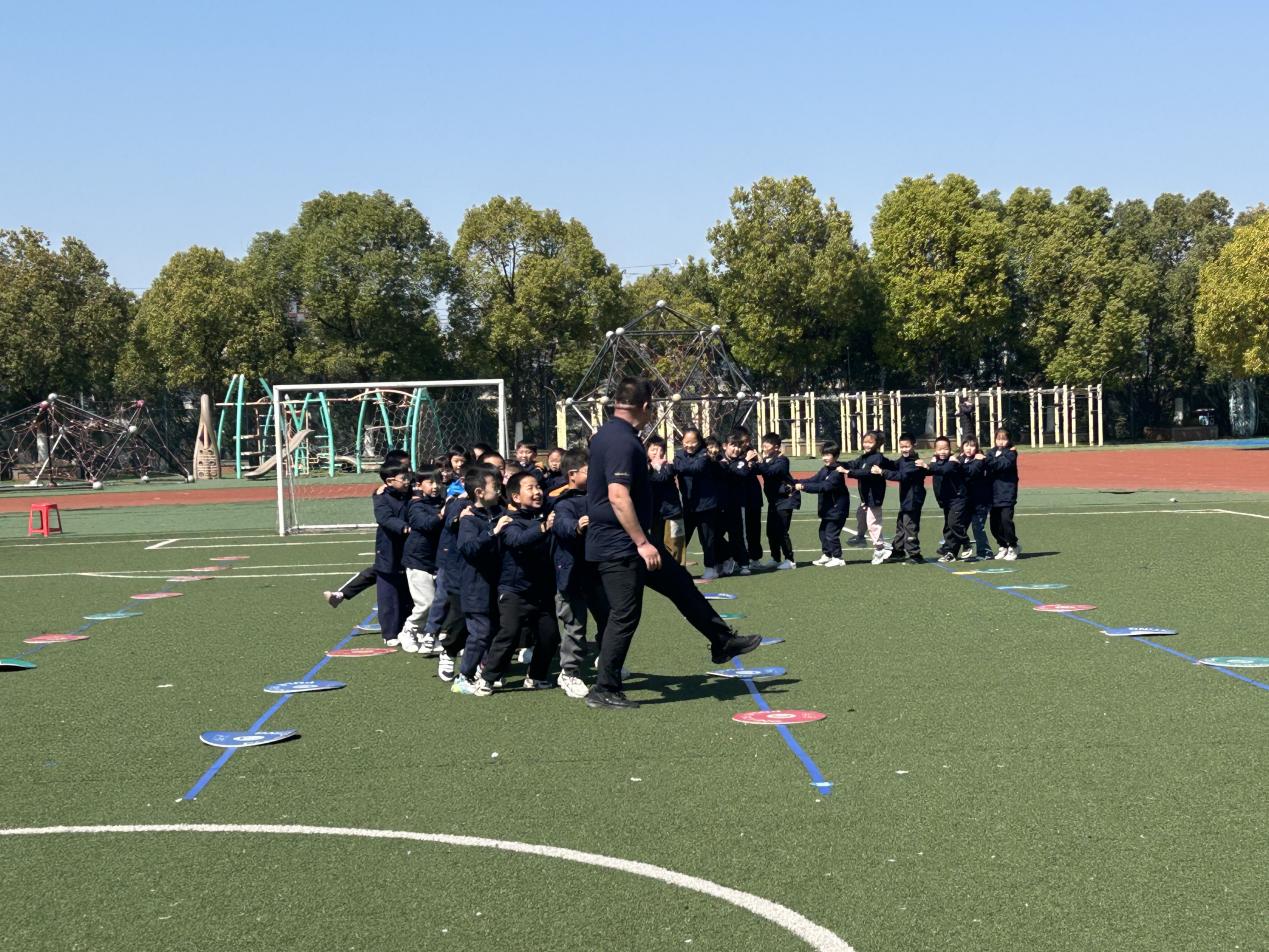 跨学科视域下体适能课程创新:数字赋能的教学新空间探索3_html_m54b5c370.jpg