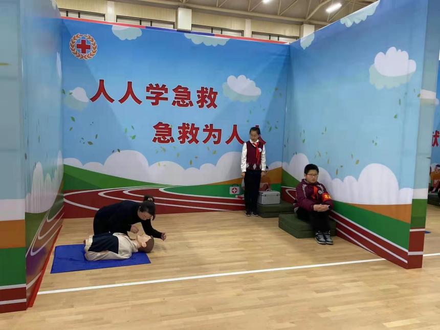 关爱生命 “救”在身边_html_m2288f98b.jpg