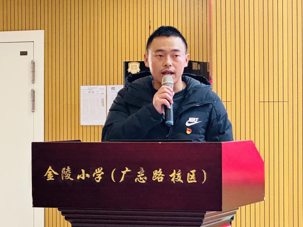 石抱树_html_m62240697.jpg