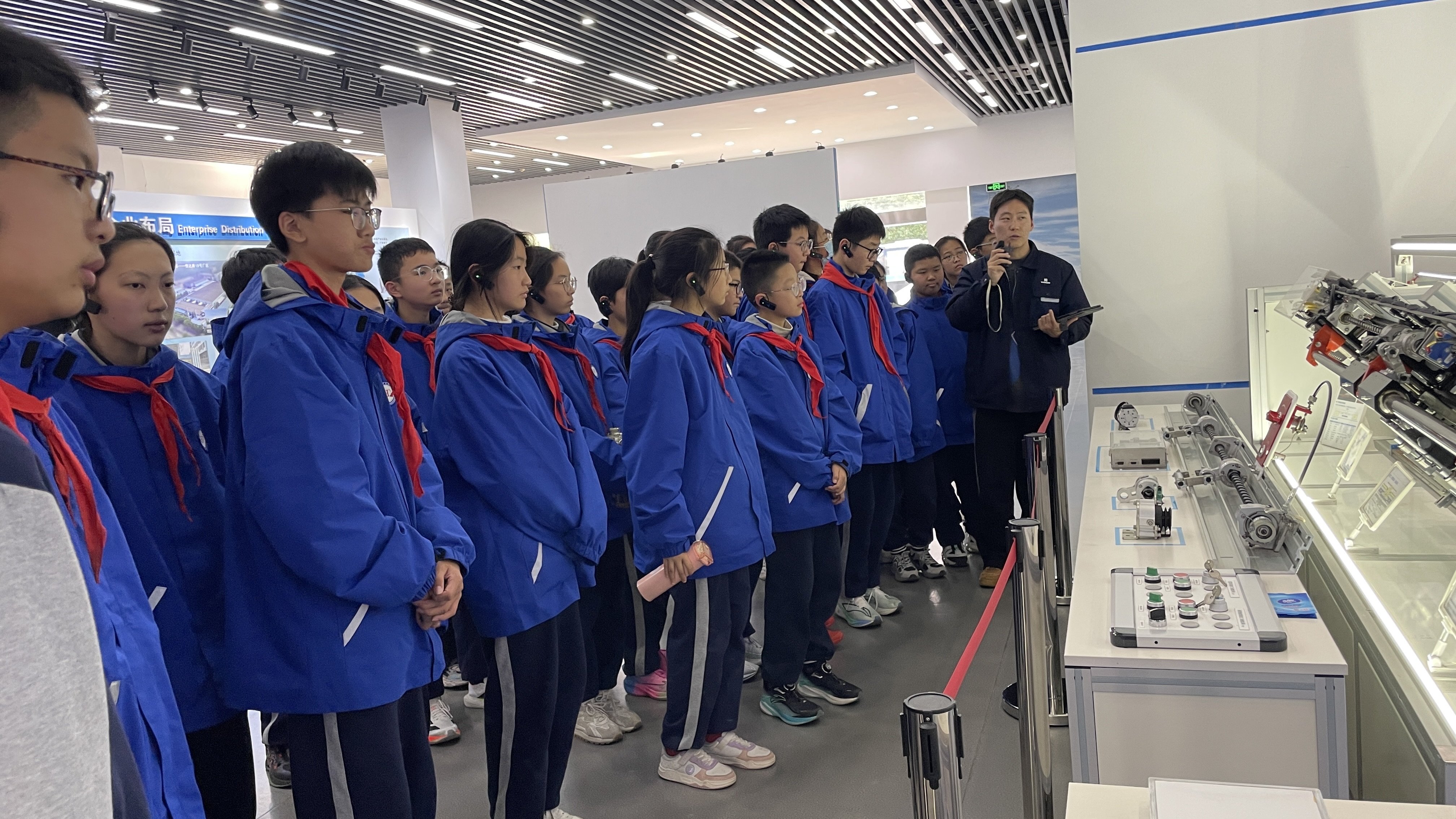 新闻稿20251024_html_m6f754ff6.jpg