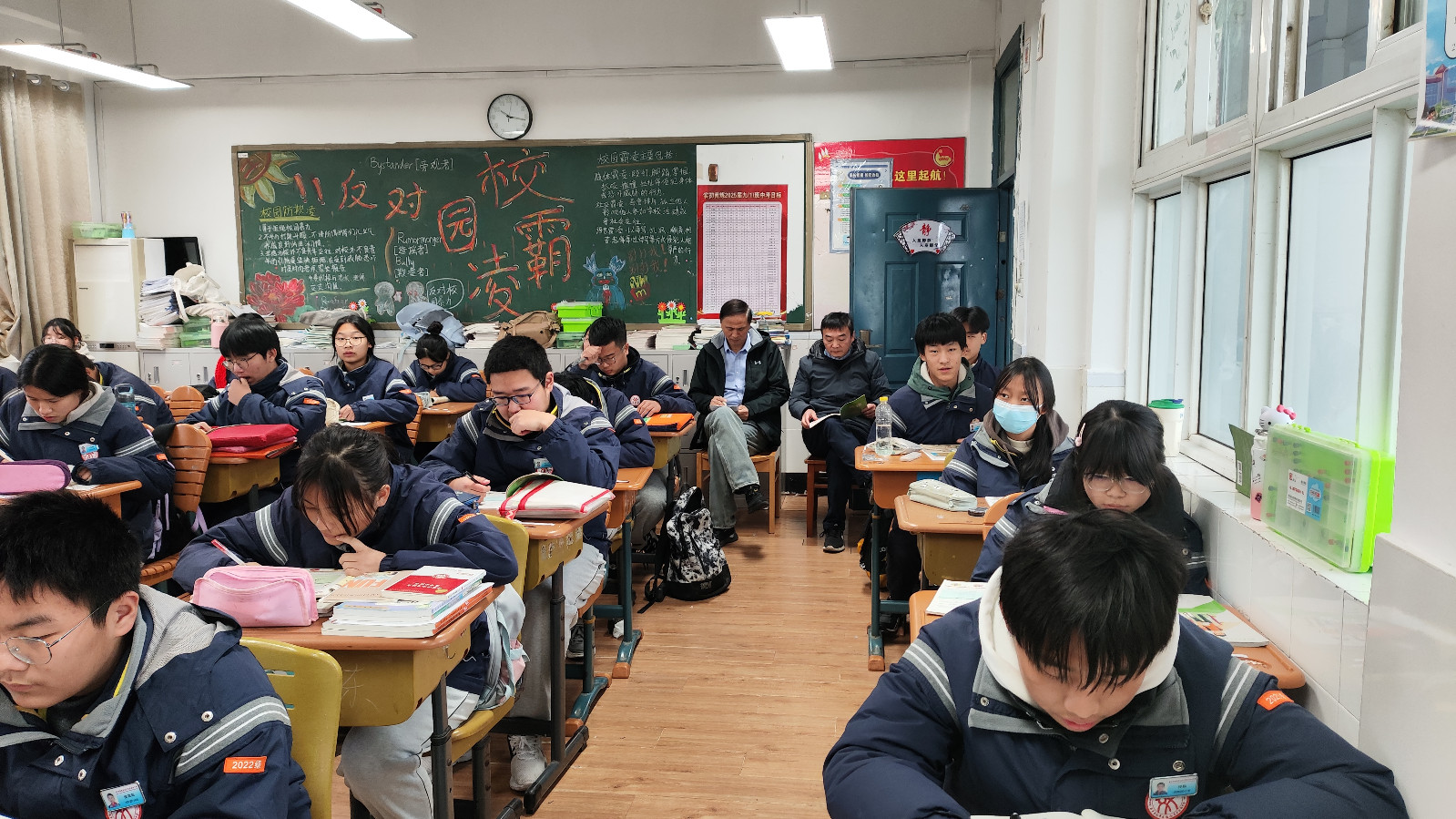 【百炼石苑·督导】精细督导启新程，牢筑校园安全壁垒--南炼分校12月“校园安全”专项督查