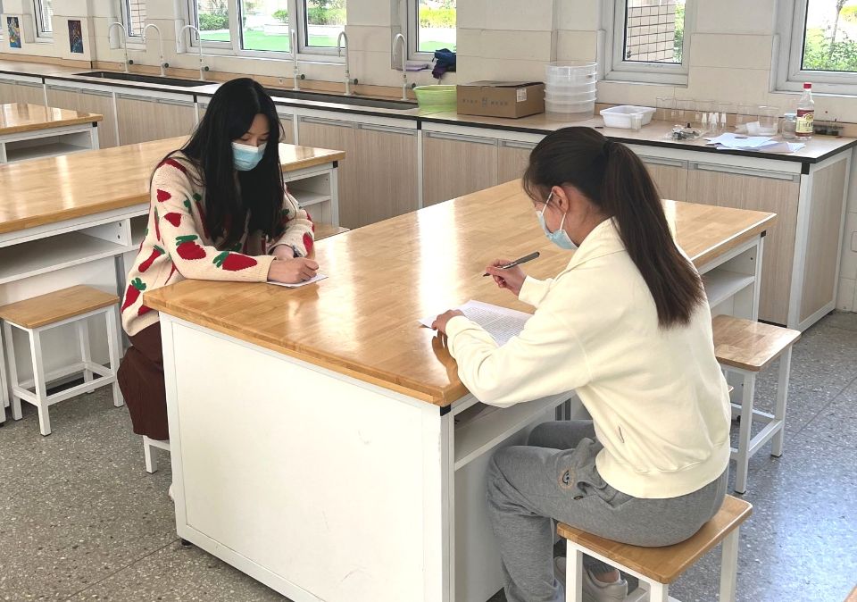 科学组.jpg