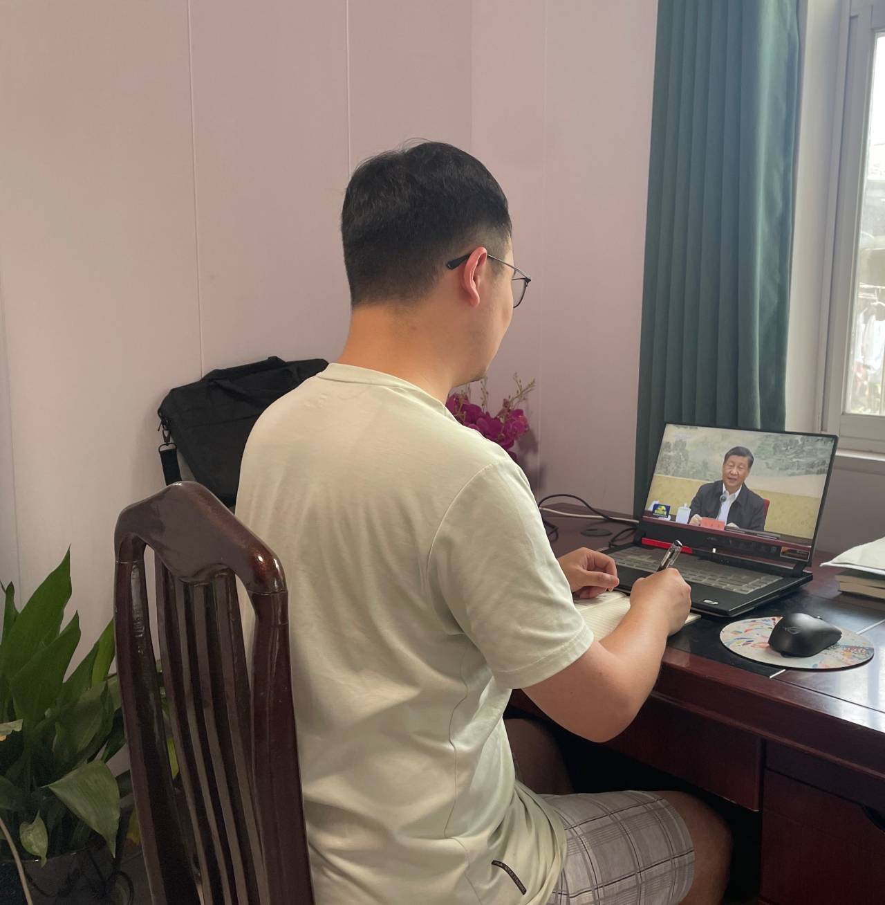 【花港一小】牢记嘱托  感恩奋进  ——花港一小团支部学习习近平总书记发表的重要讲话