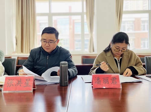 【花港一小】聚焦研究方向   明晰成长思路——花港第一小学个人课题开题论证会