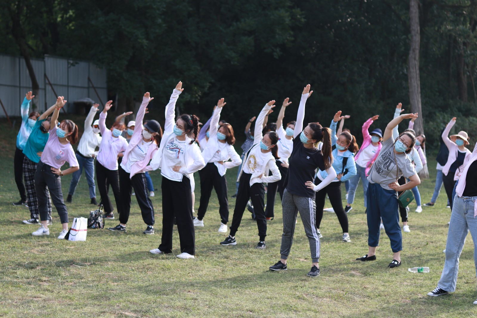 热身2.jpg 热身2.jpg