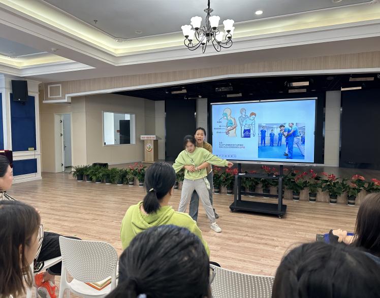急救培训新闻2023.11.3_html_75119f13.jpg