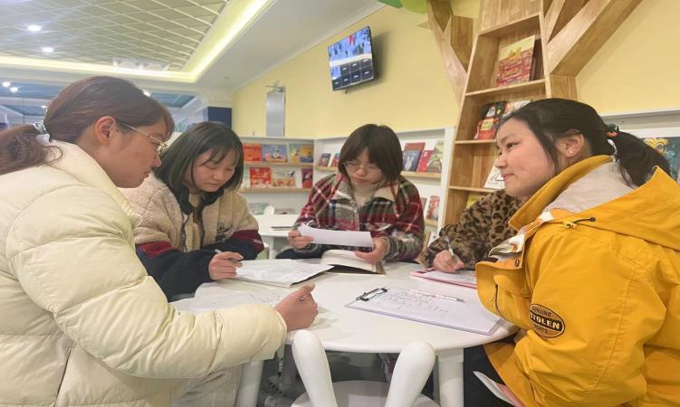 20230319阅读区环境观摩——李歆怡_html_m71252aa7.jpg