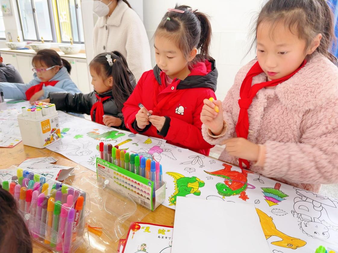 【正学丁三】灵蛇启智 精彩无“笔”—— 南京市丁家庄第三小学一、二年级无纸化测试活动_html_2dba85f1.jpg