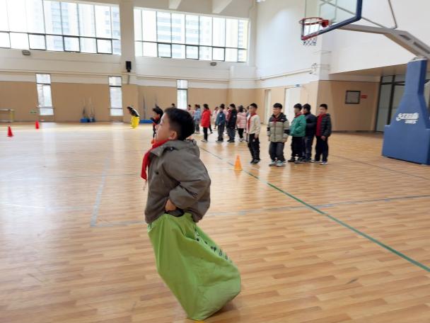 【正学丁三】灵蛇启智 精彩无“笔”—— 南京市丁家庄第三小学一、二年级无纸化测试活动_html_mf05cbf8.jpg