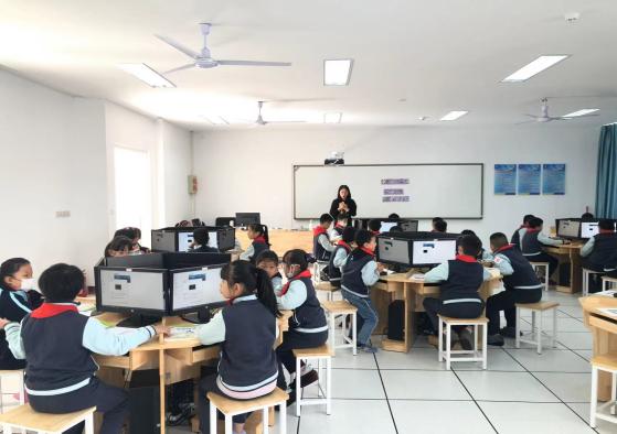 综合学科活动报道_html_53cb647f.jpg