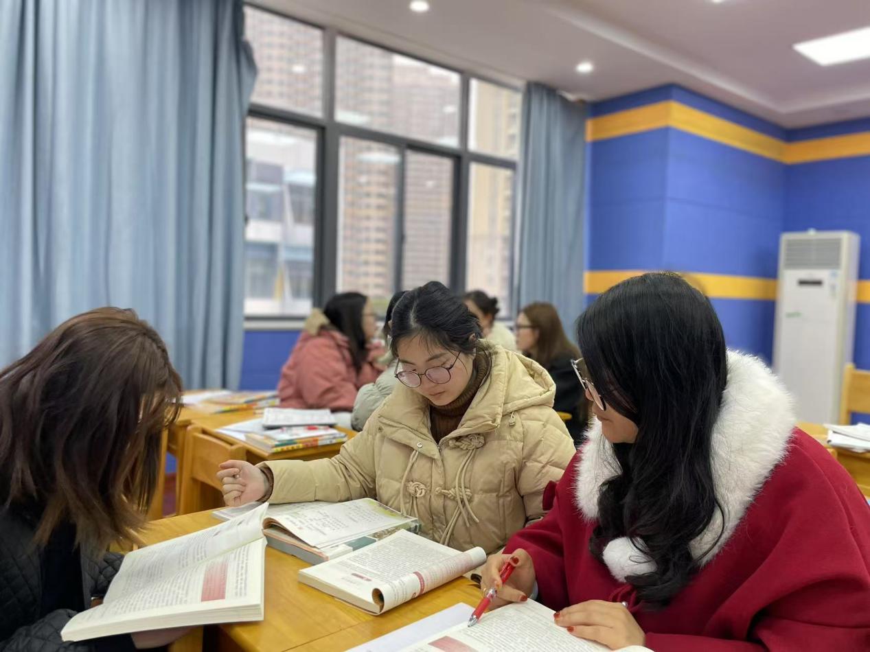 【正学丁三·教学】“备课聚合力,起航新学期”——南京市丁家庄第三小学语文组第一次集体备课活动记录(1)_html_5ce7b22d.jpg