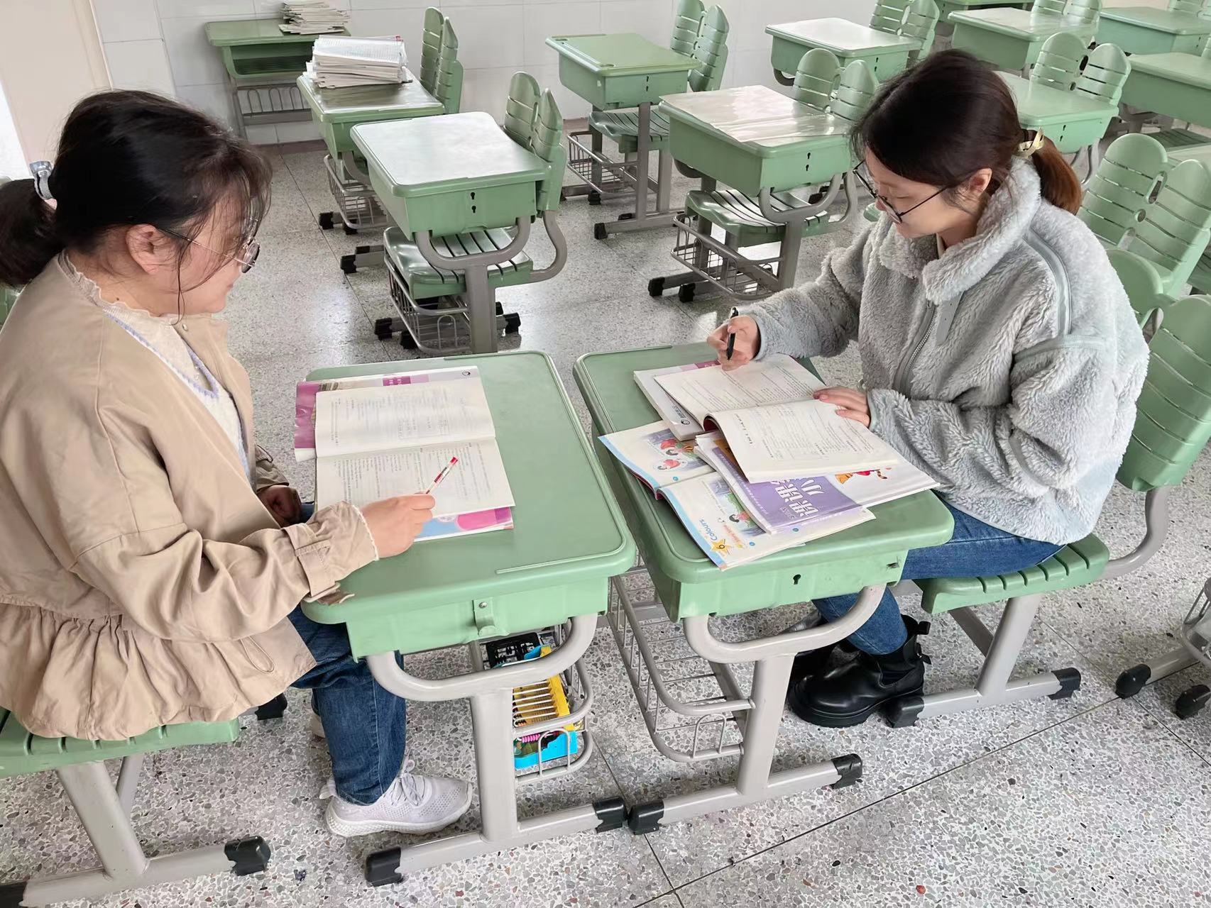 正学丁三】“聚”集体智慧，“备(1)_html_455b7a38.jpg